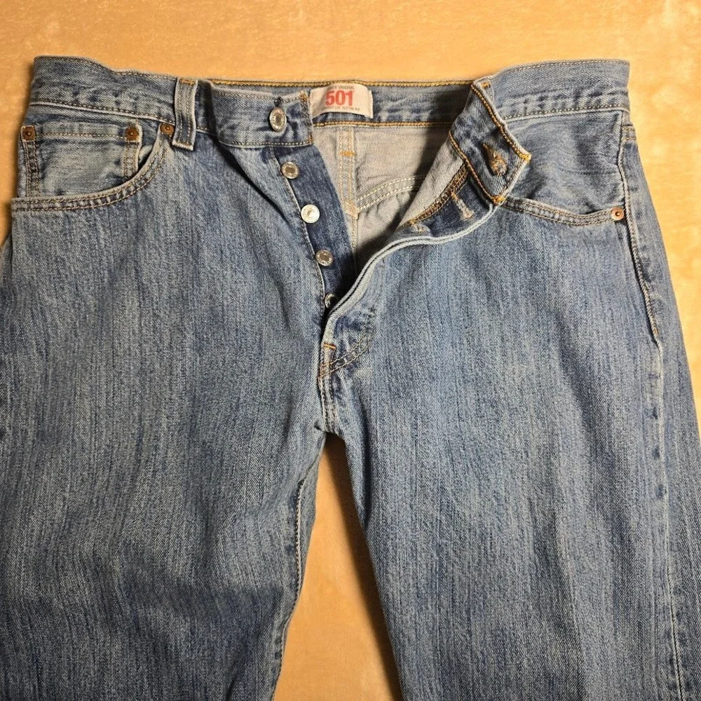 Y2K Levis 501 Original Mens Straight Button Fly Blue Jeans 36x29 Light wash 1091